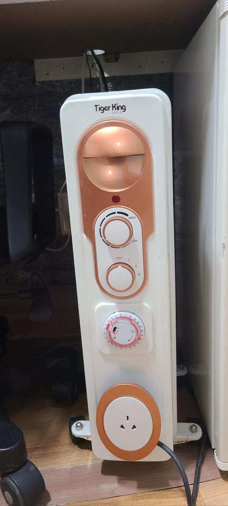 Bed & Breakfast Male-only Single In Seoul, Quiet, Convenient Access To Anywhere In Seoul, Great View, Good Value, Shared Kitchen, Randomly Assigned Seoul