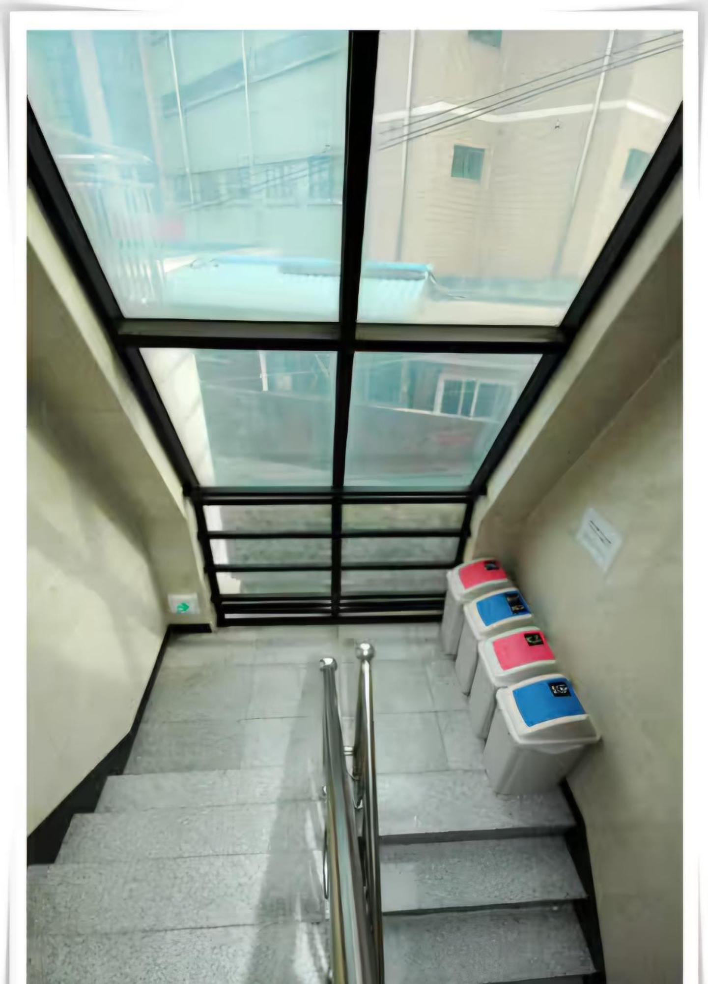 Bed & Breakfast Male-only Single In Seoul, Quiet, Convenient Access To Anywhere In Seoul, Great View, Good Value, Shared Kitchen, Randomly Assigned *