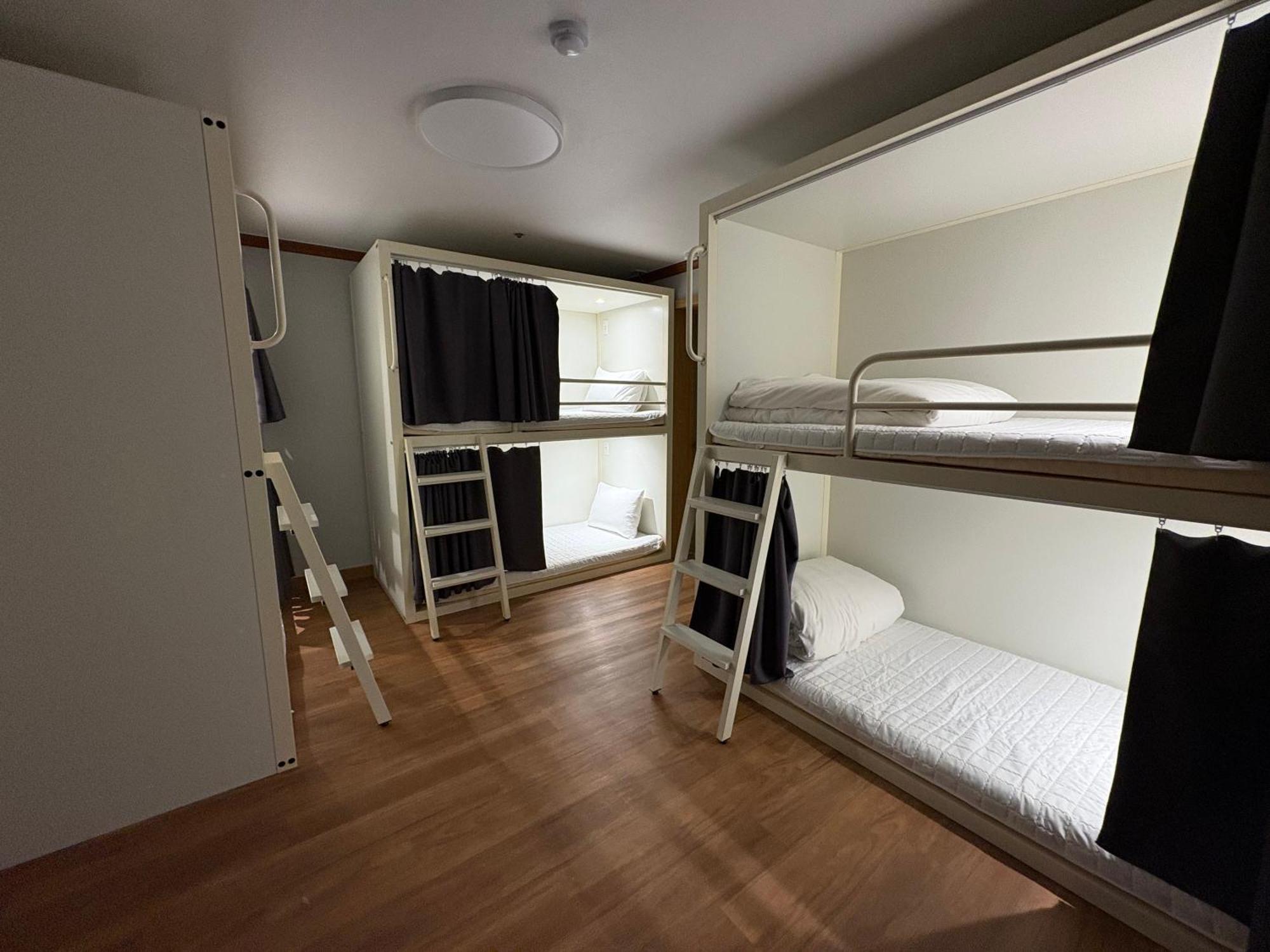 Guest house K Wave Only Female In Hongdae 2 Seoul