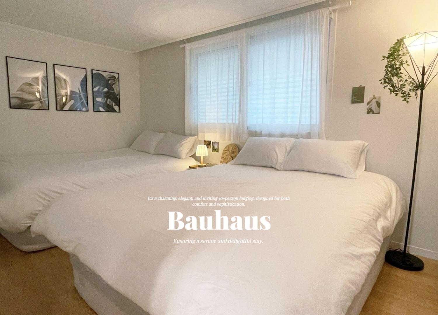 # For 10 People # Free Parking # Three # 5 Queen Beds # 6 Minutes By Subway # 8 Minutes By Airport Bus # 1 Minute By Convenience Store # Ott # Olleh Modeling Vila