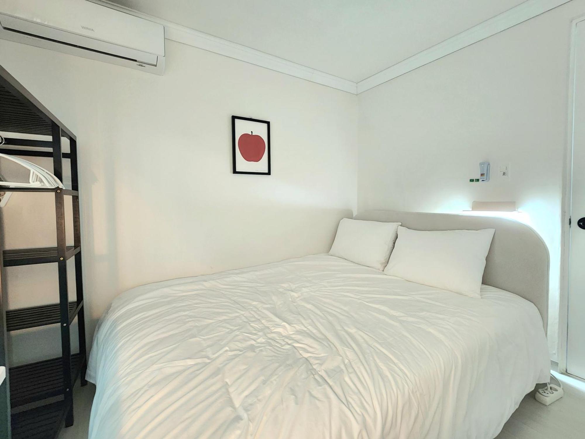 Apartment Charm In Seoul, 3r2b, Arex, Digitalmediacitystation 3minutes, Hongdae Seoul