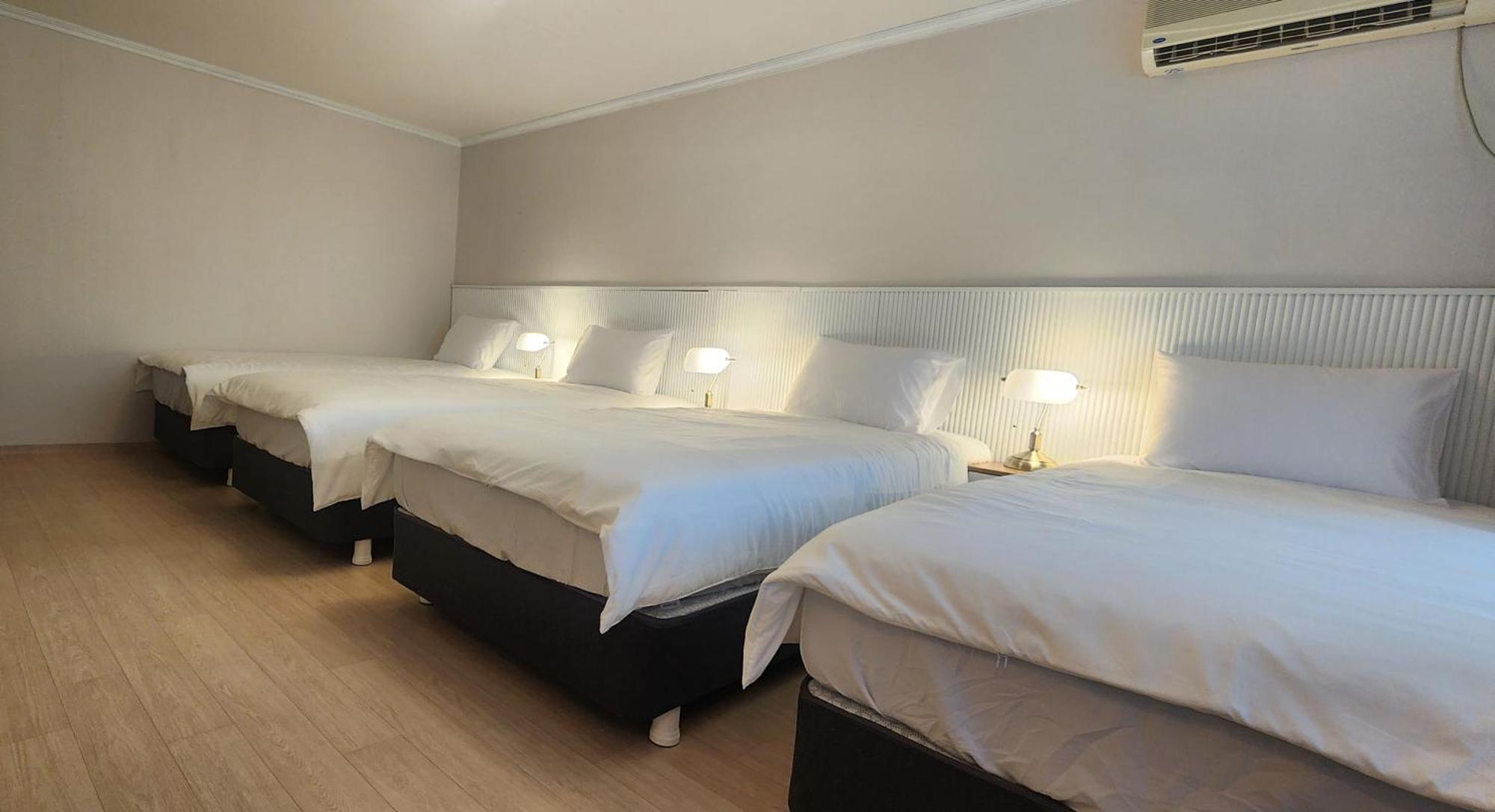 Apartment Hongdae Yeondral Park, Z3, 7 Minutes From Hongik Univ Station Exit 5, Elevator Ok