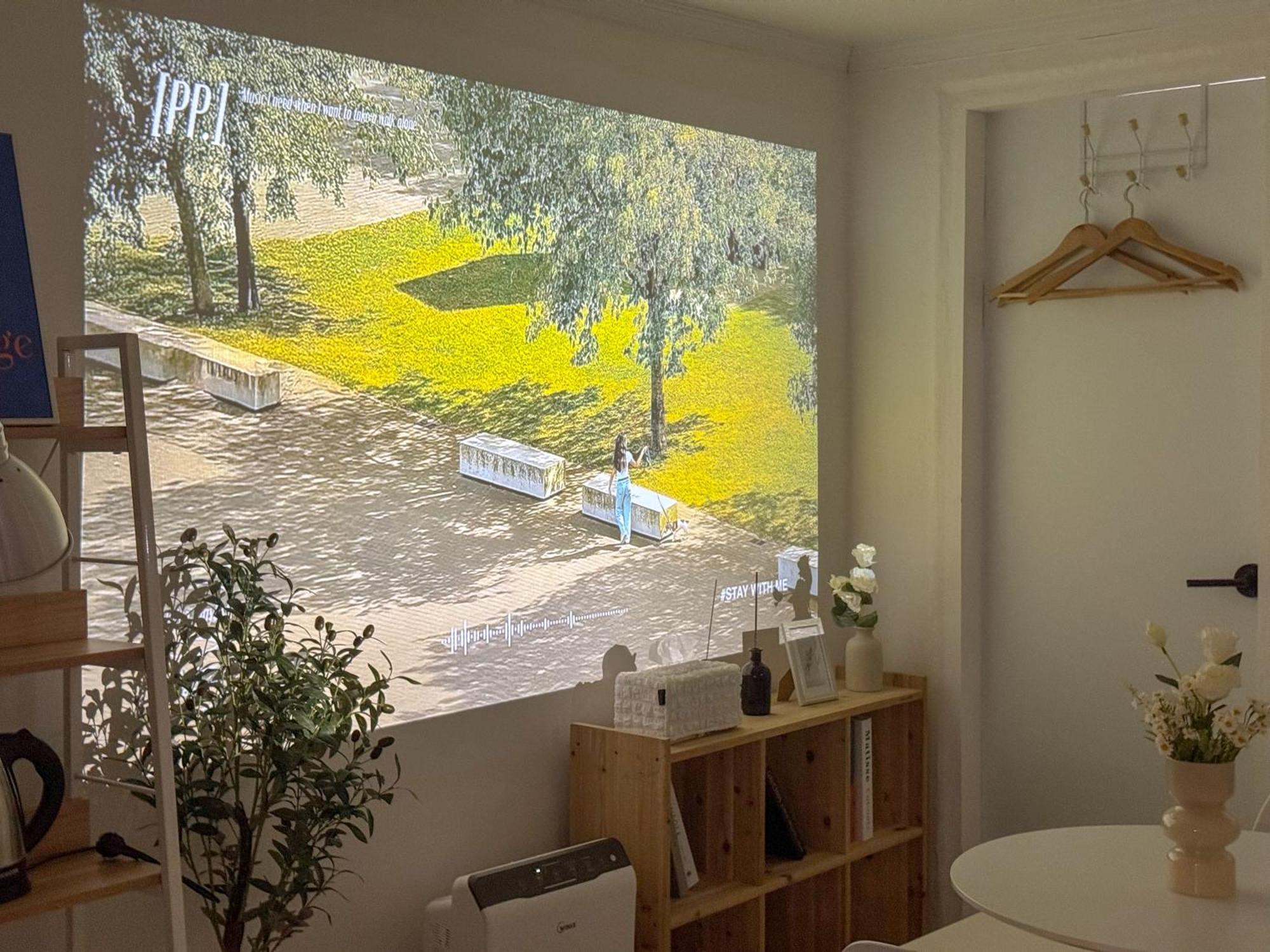 Pousada Itaewon Station 10 Minutes,gyeongnidan-gil,itaewon World Food Street,beam Projector,netflix Wifi