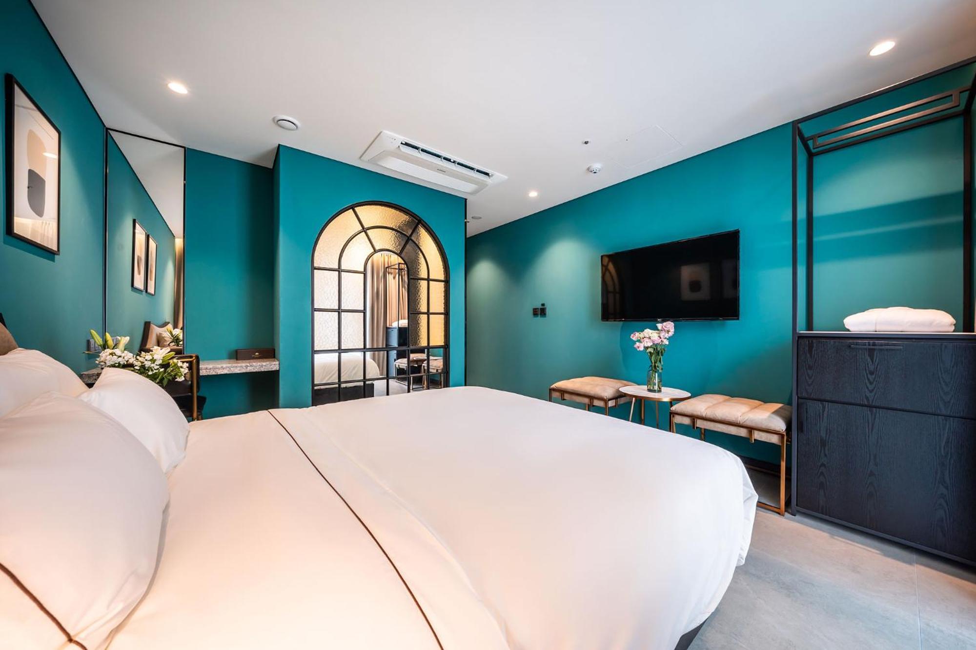The Castle Jamsil-sene Hotel 2*