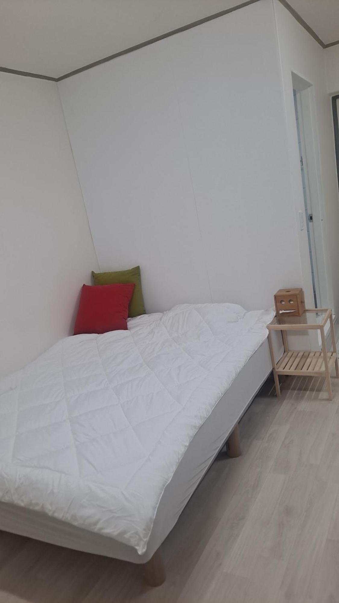 Bunyoung House Apartment *