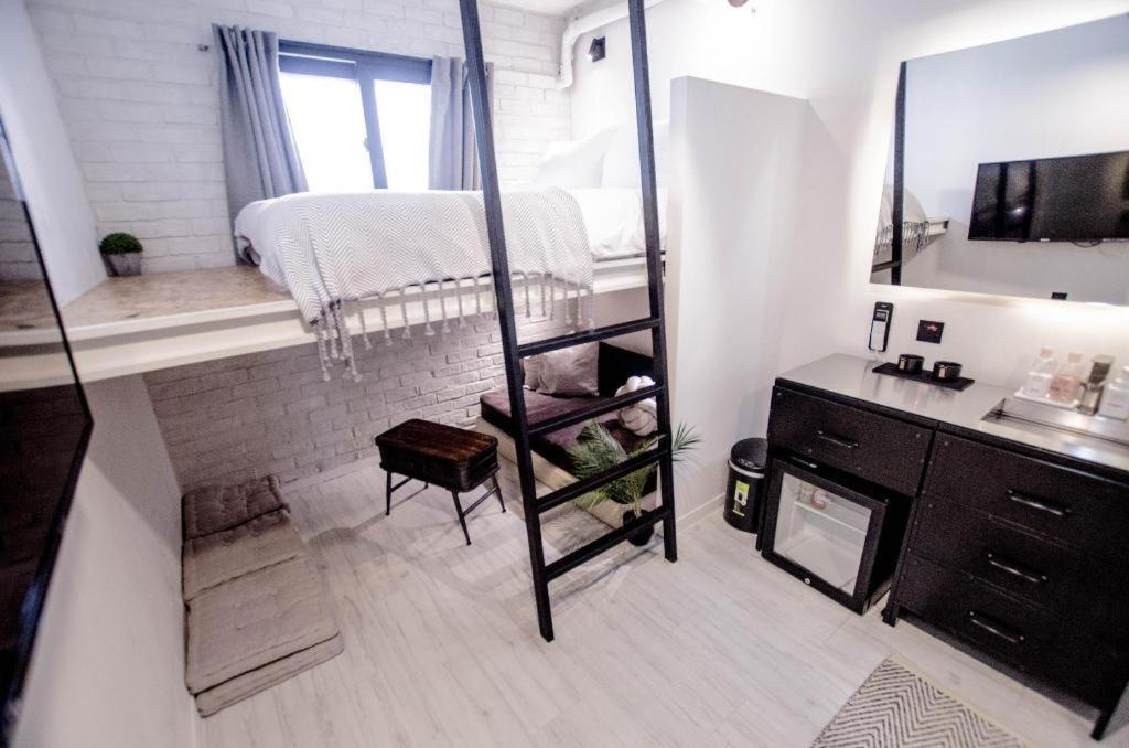 Mmmio Ii Design Myeongdong Motel 2*