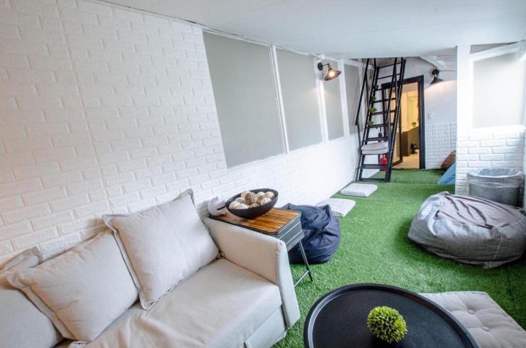 Mmmio Ii Design Myeongdong 2* Seoul
