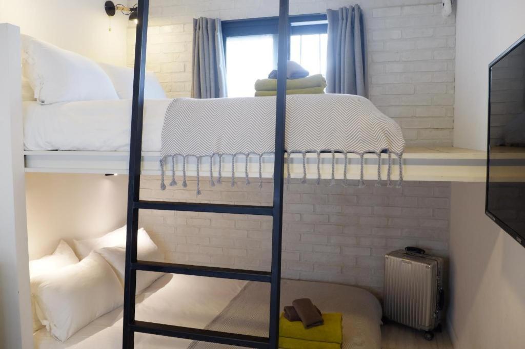 Mmmio Ii Design Myeongdong Motel