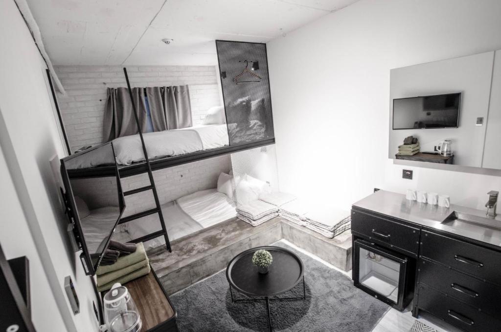 Mmmio Ii Design Myeongdong Motel 2*