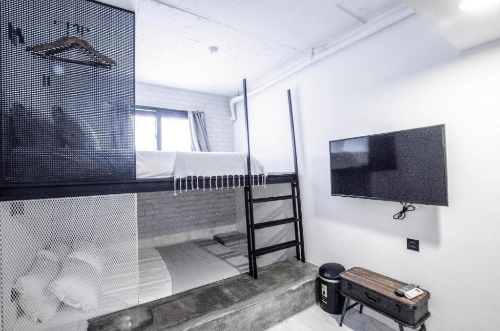 Mmmio Ii Design Myeongdong Motel Seoul