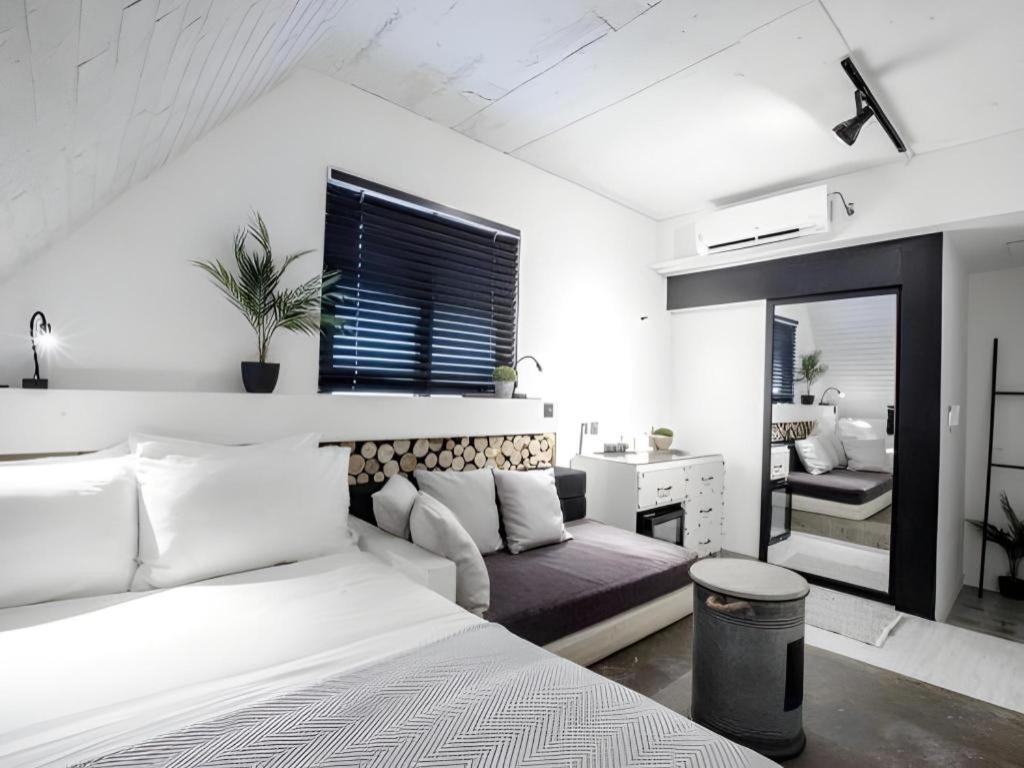 Motel Mmmio Ii Design Myeongdong Seoul
