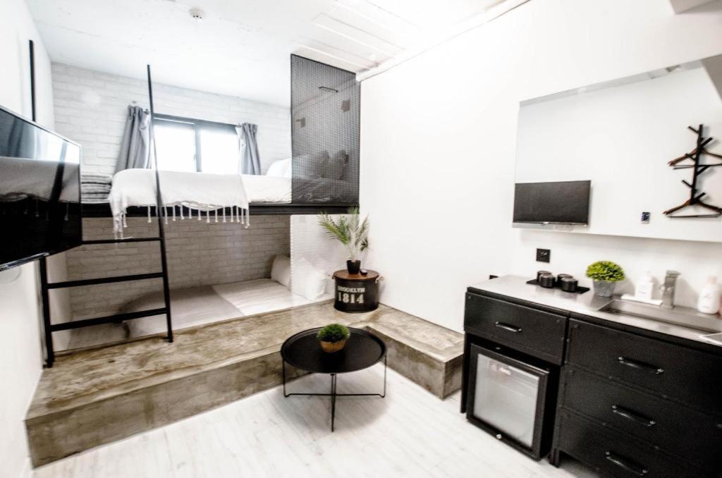 Mmmio Ii Design Myeongdong 2* Seoul