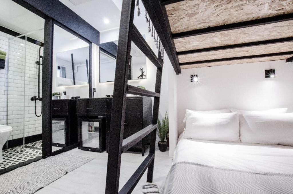 Mmmio Ii Design Myeongdong Motel Seoul
