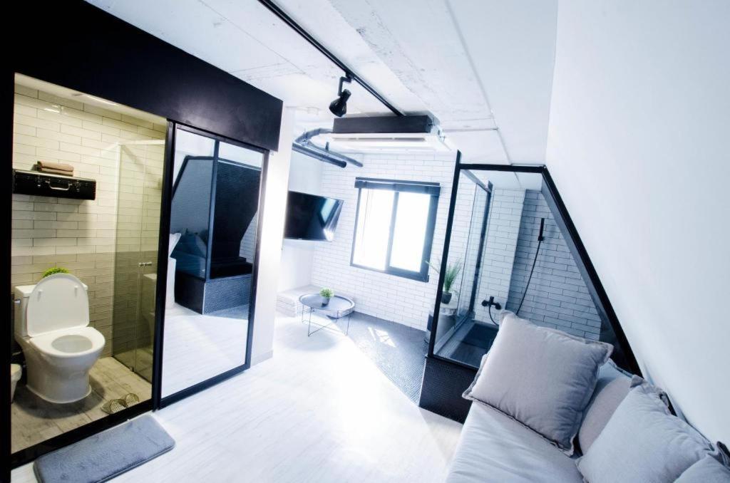 Motel Mmmio Ii Design Myeongdong Seoul