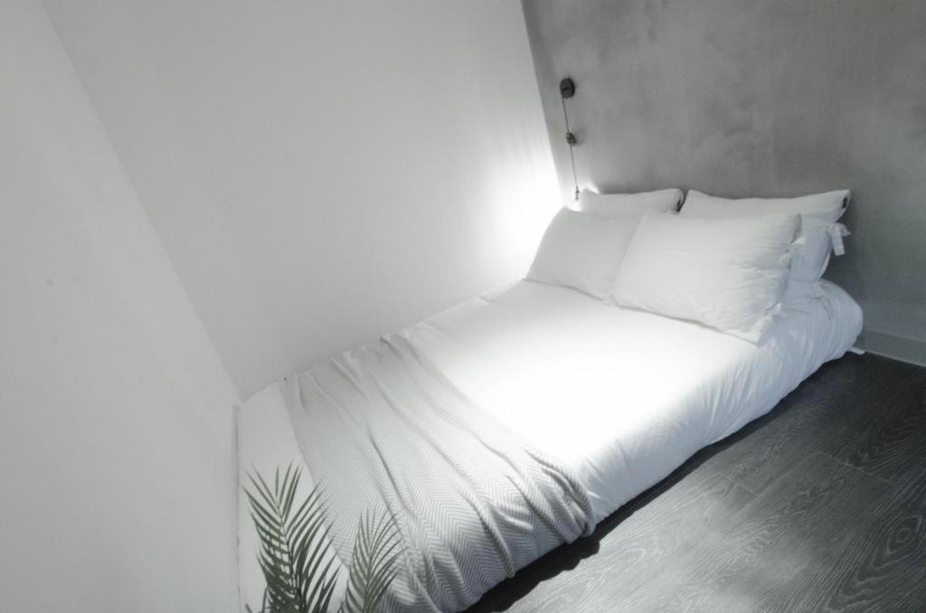 Mmmio Ii Design Myeongdong Motel