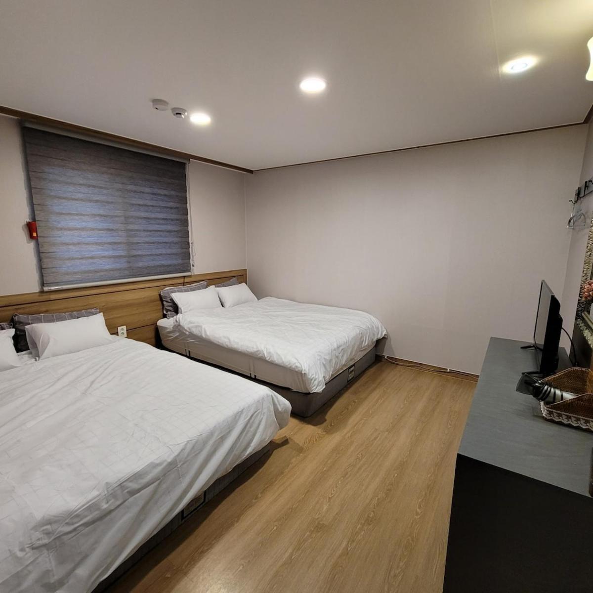 Apartment J Honor Seoul