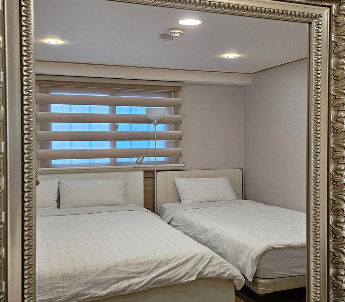 J Honor Apartment *