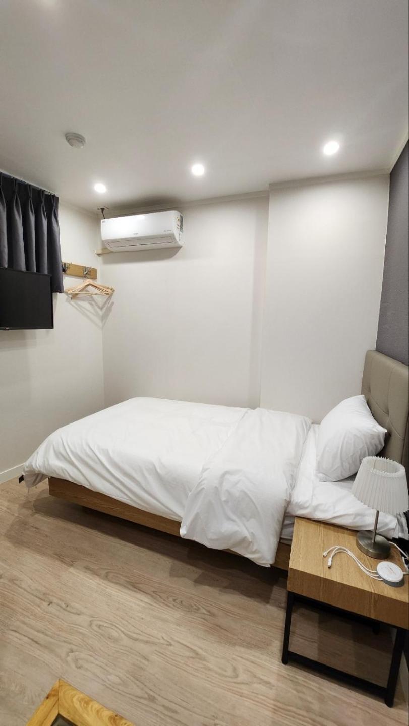 About Dongdaemun Hotel 2*