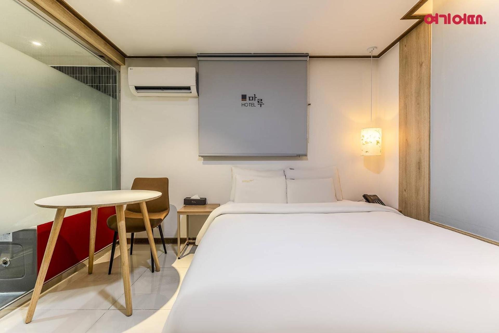 Hotel Maru