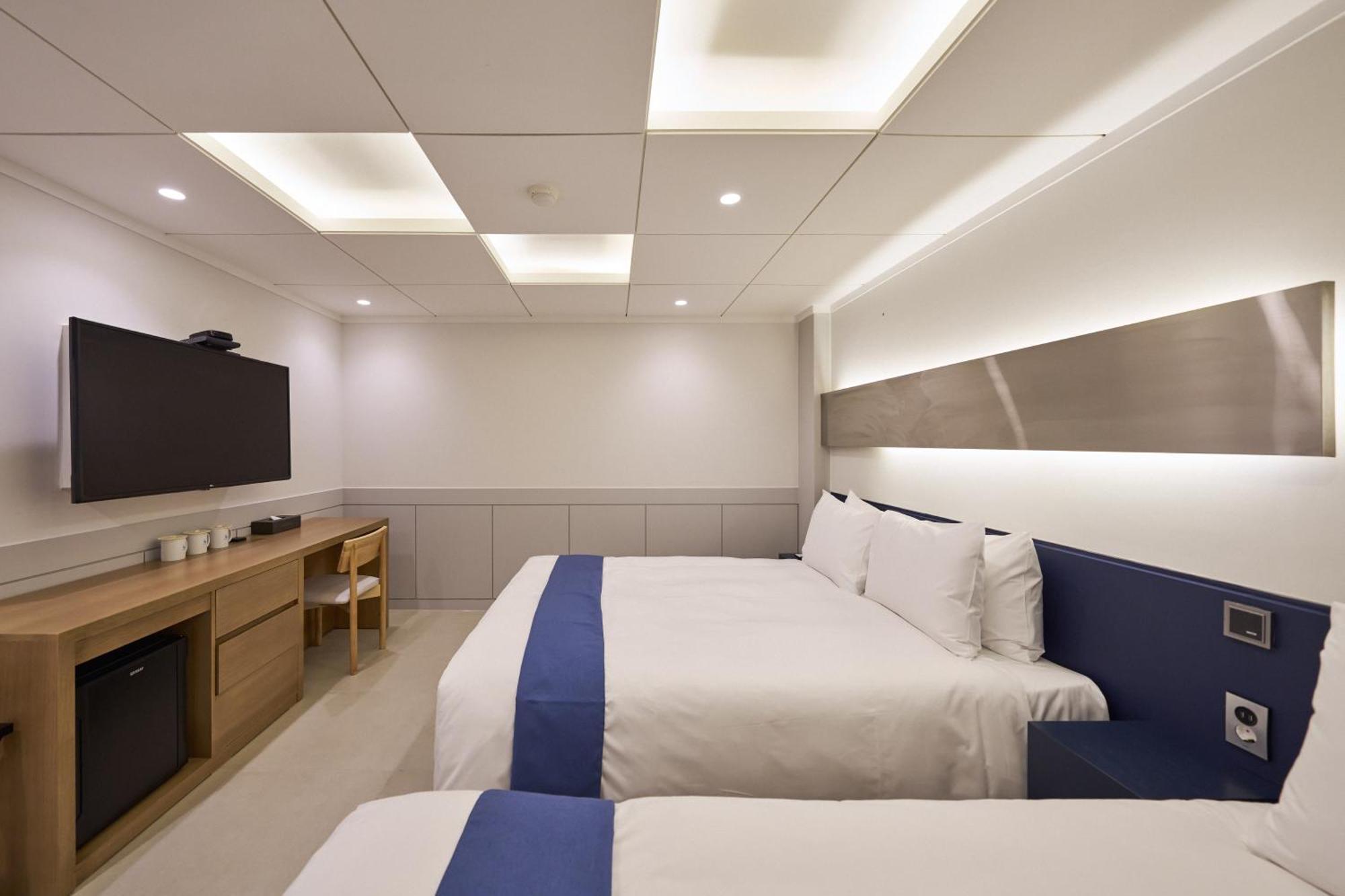 Blueduck Hotel