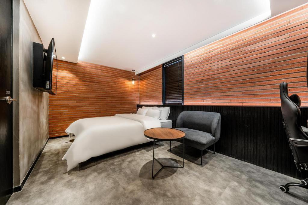 Jongro Hotel Laboum 2* Seoul