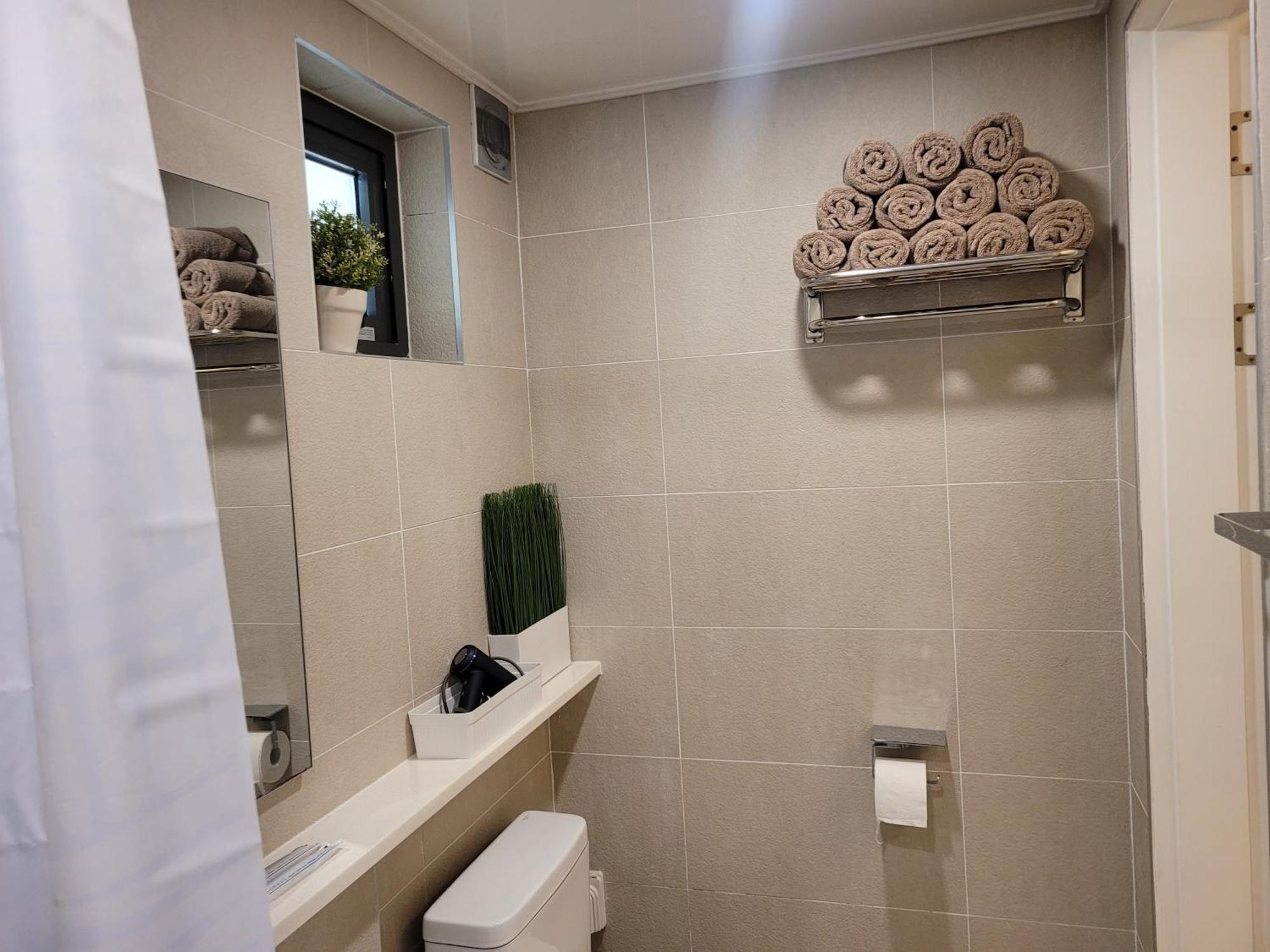 Vila Hello & Hangang Park, 5 Min Walk From Konkuk University, Seongsu, Jayang Subway Stations