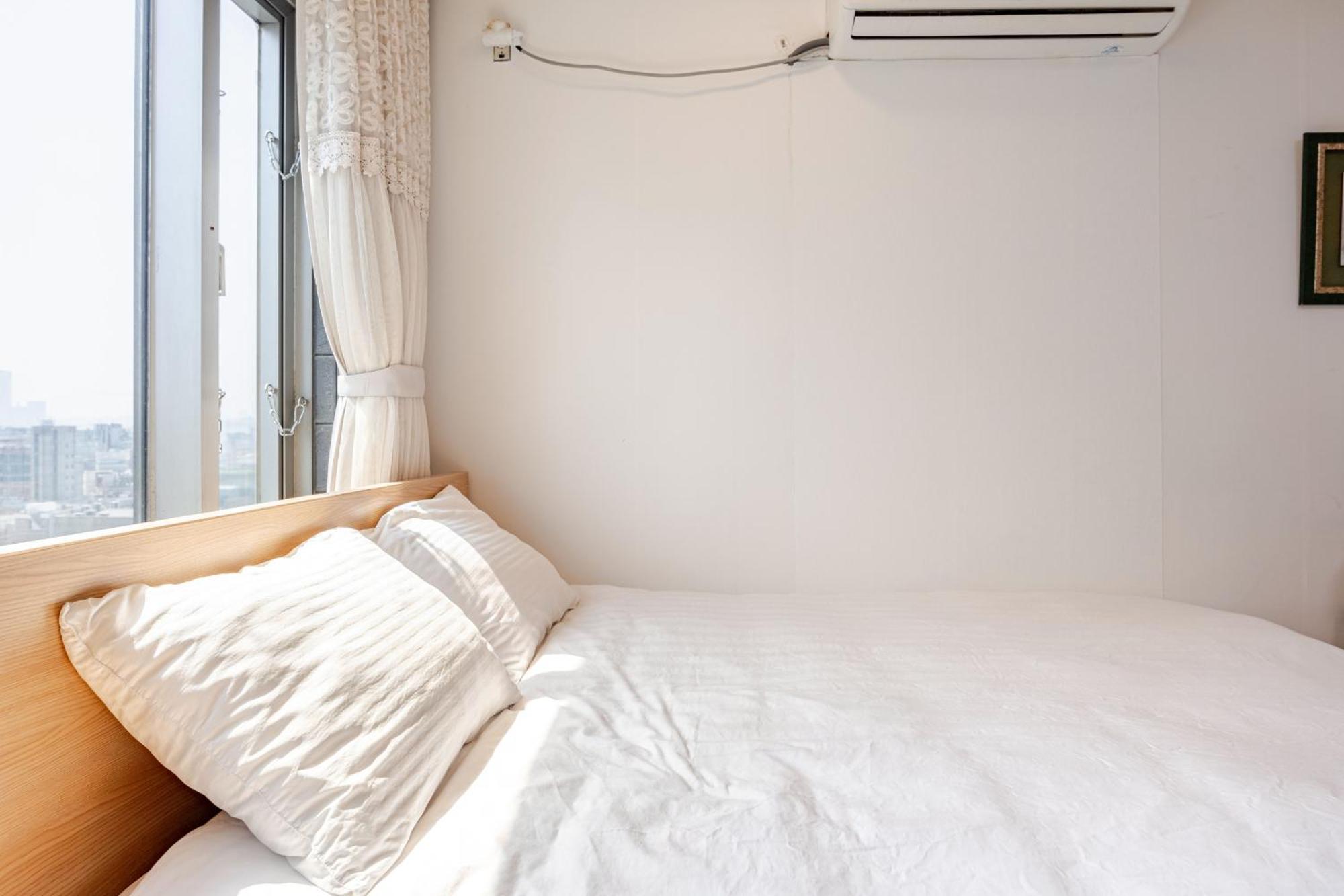 Apartment Hongdae River View *