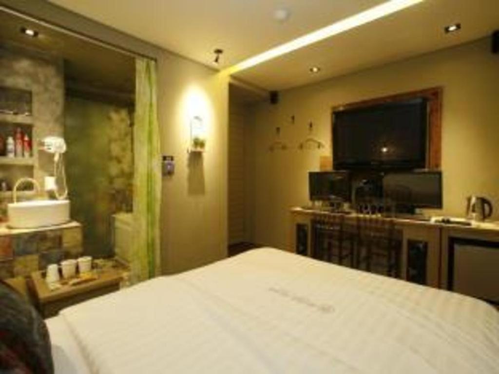 Mac Motel *