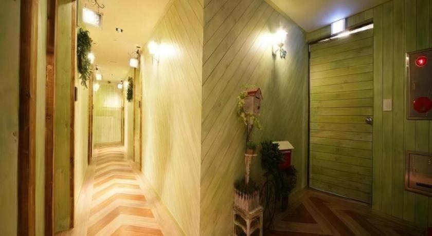 Mac Motel Seoul