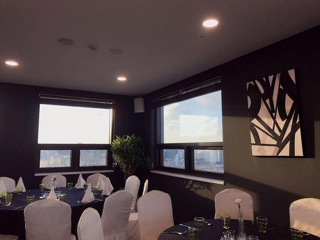 Cs Premier Hotel 3*