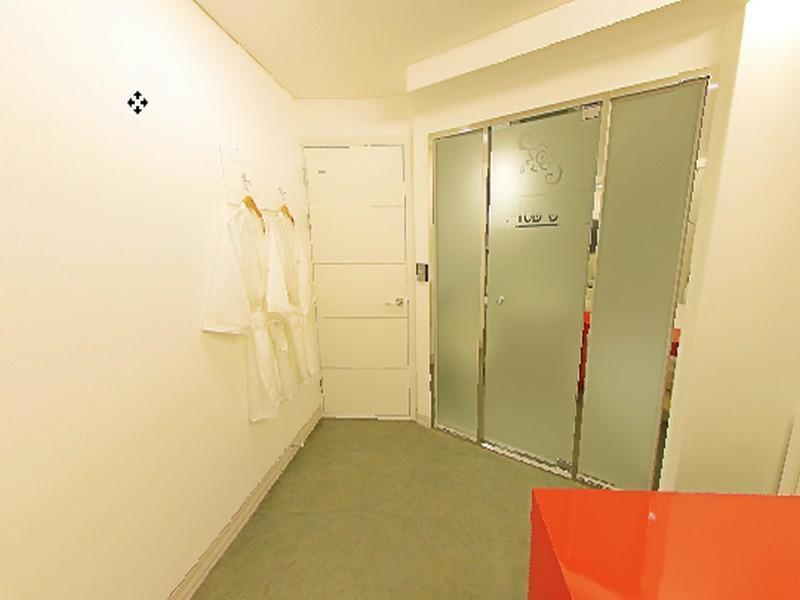 2.4 Motel