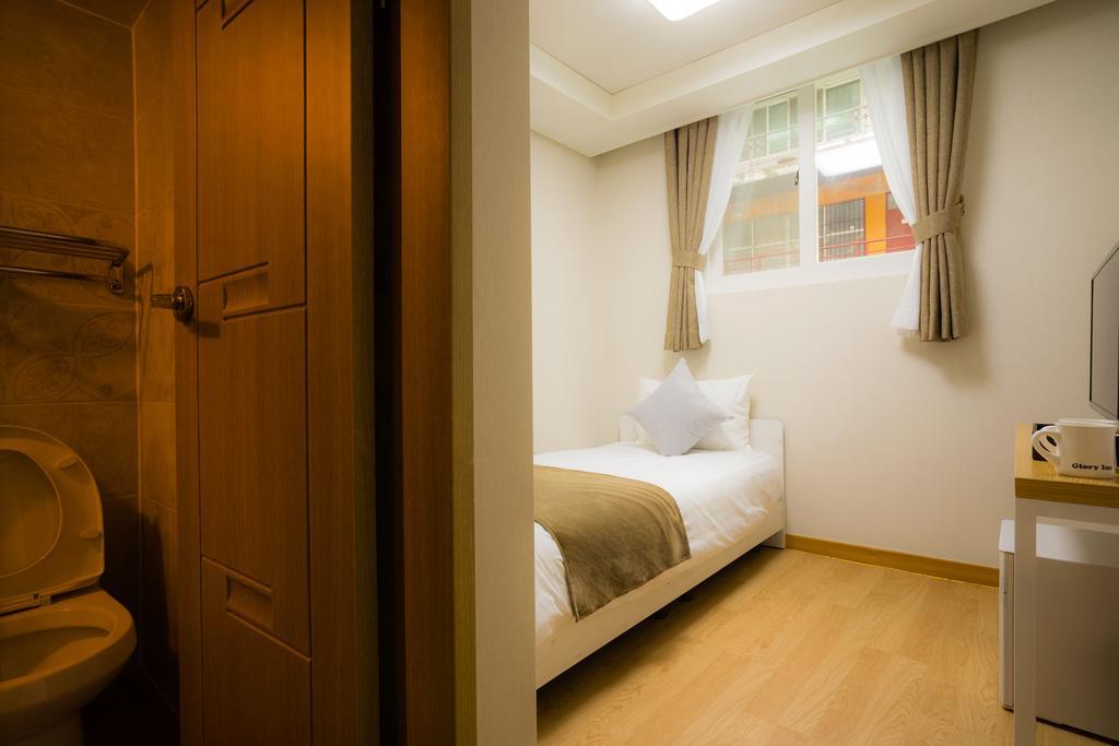 Hotel Gloryinn 3*
