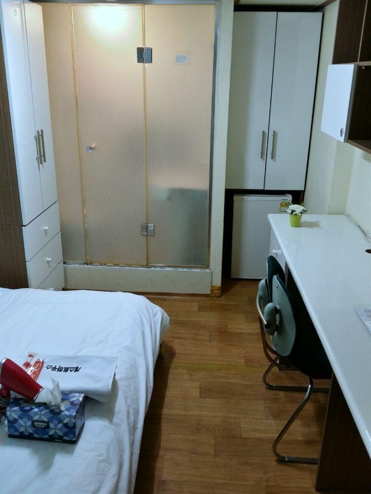 Gangnam Apartment
