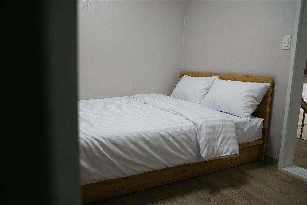 24guesthouse Myeongdong Hotel 2*