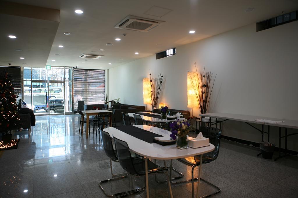 Gloryinn Hotel 3*