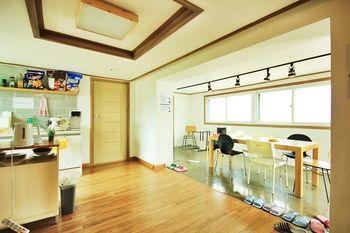 The One Hongdae In - Foreigner Only * Seoul