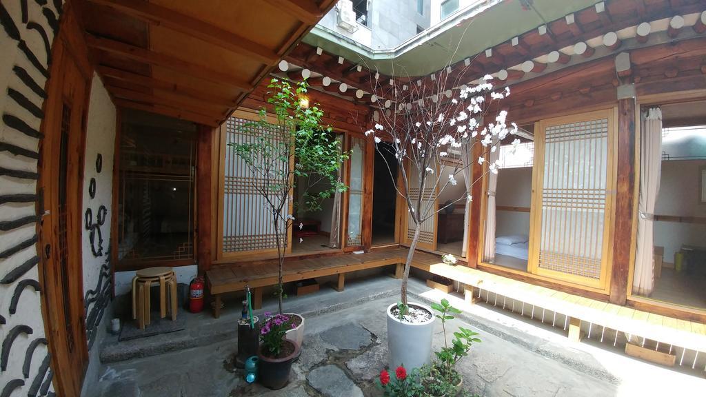 Rumah tetamu Charm Hanok 2*