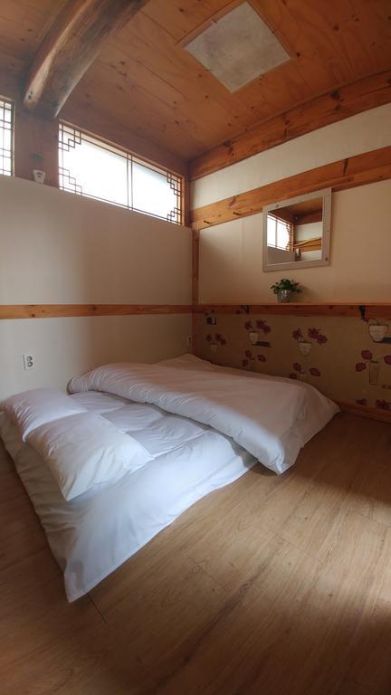 Rumah tetamu Charm Hanok