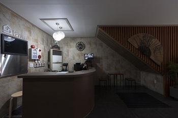 Peanut Hostel Seoul