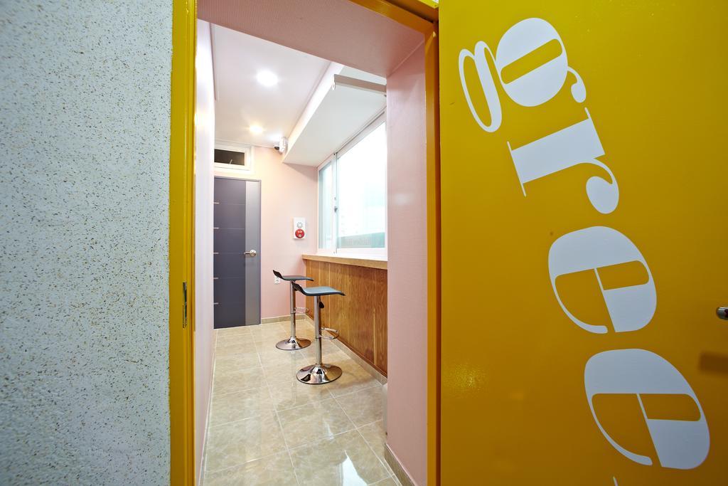 Hotel Rainbow Myeongdong 2*