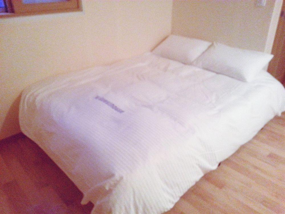 Iu Myeongdong Guest house