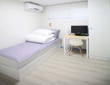 Casa de hóspedes 24 Guesthouse Hongdae 2*