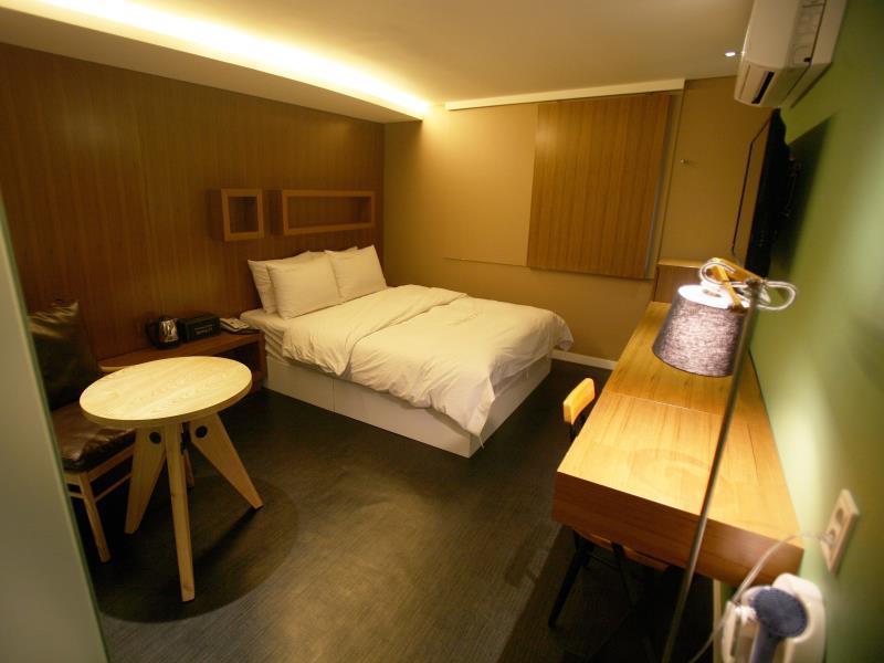 Motel Spring 21 Sinchon Seoul