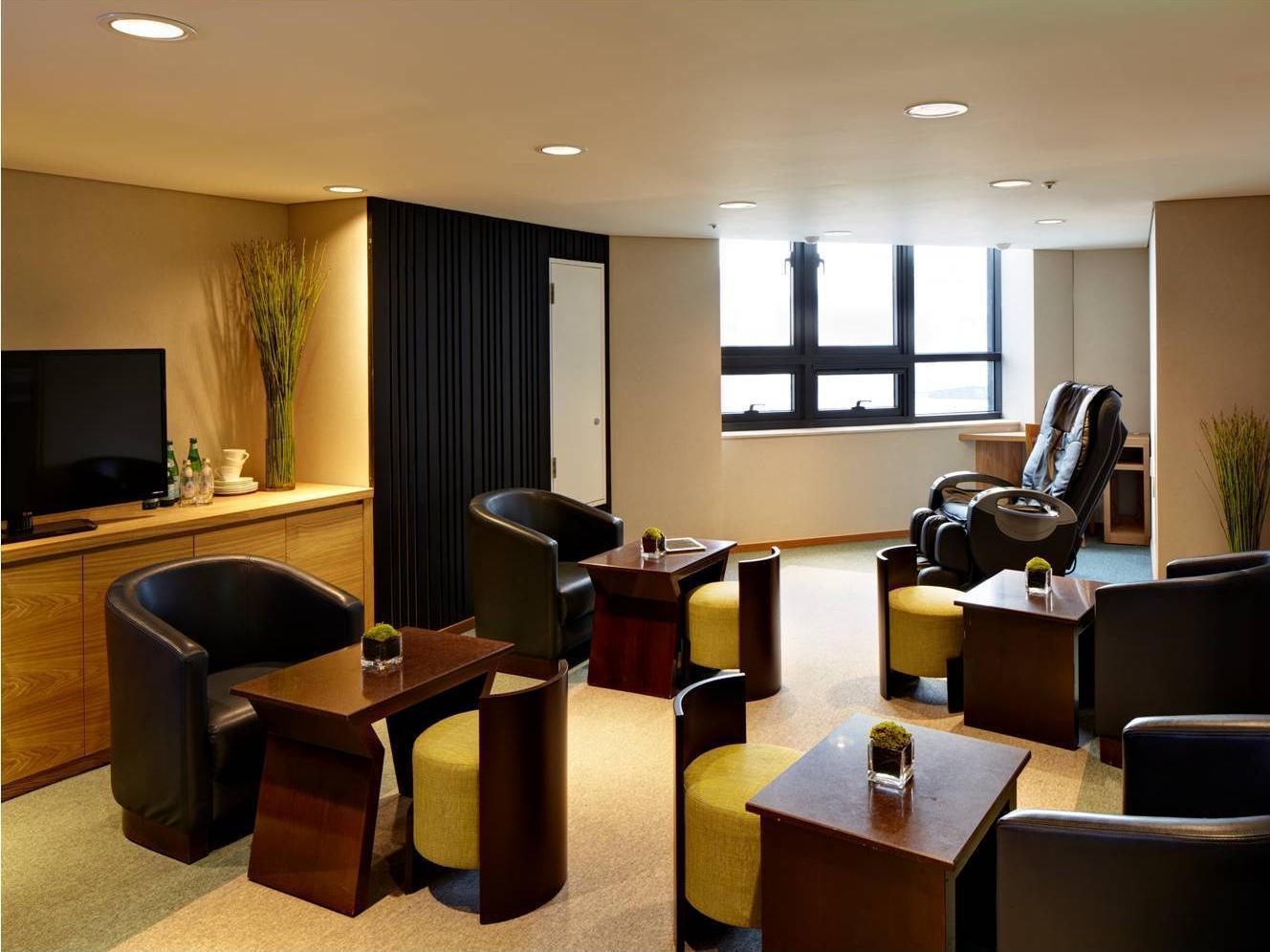 Hotel Nine Tree By Parnas Myeongdong 1 Seoul