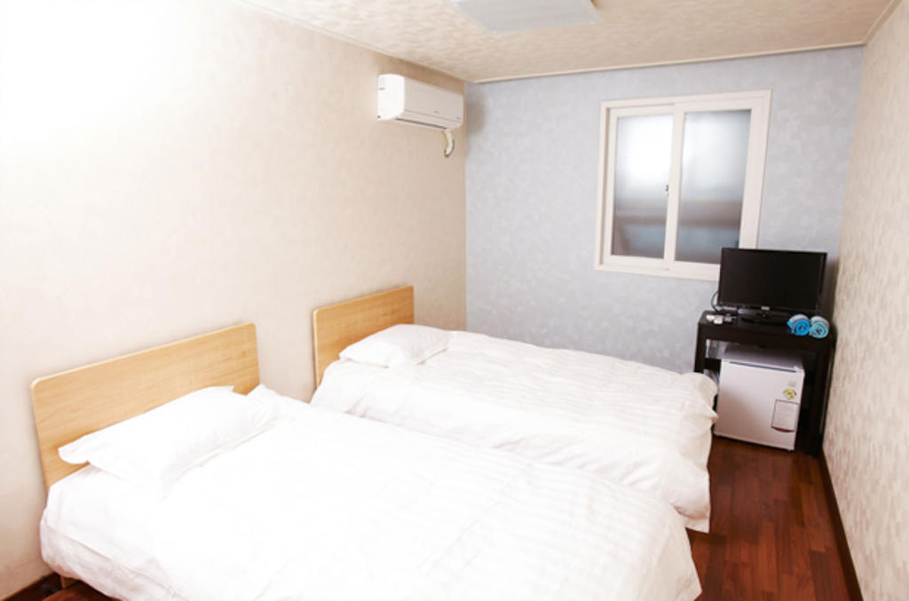 Rumah tetamu 24 Gangnam 2*