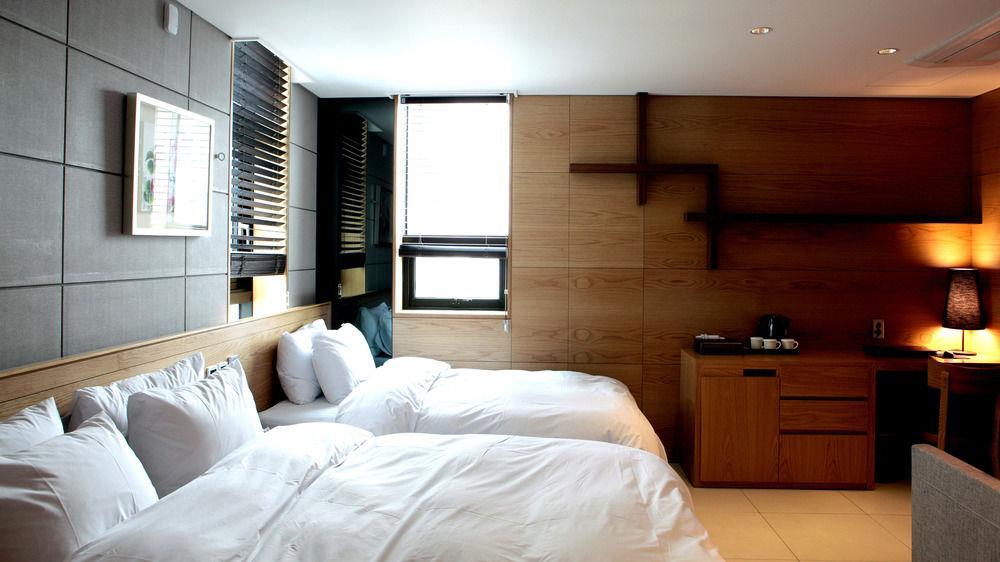 Rian 3* Seoul