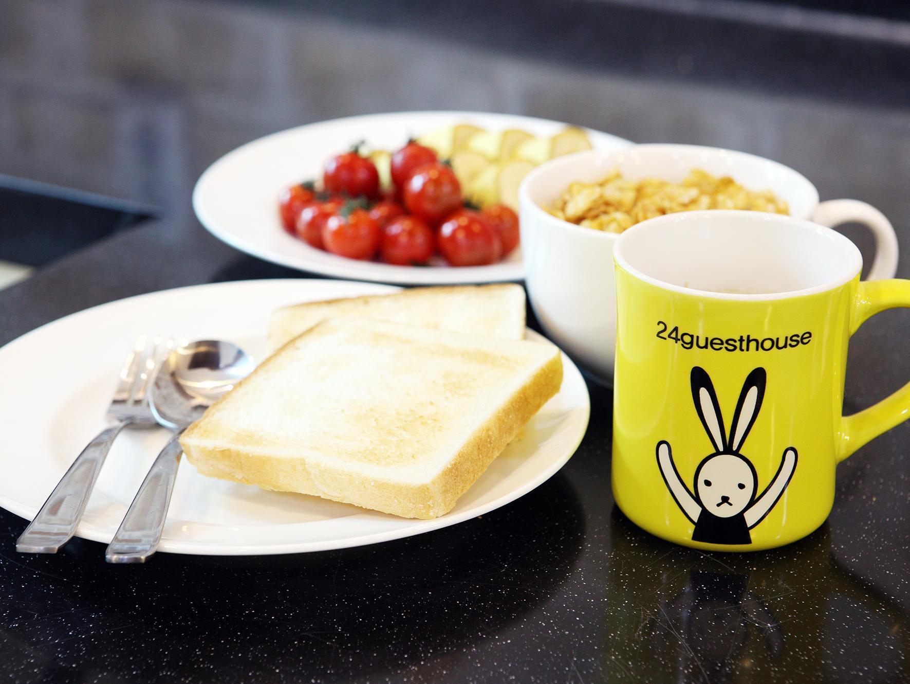 24 Myeongdong Avenue 2* Seul