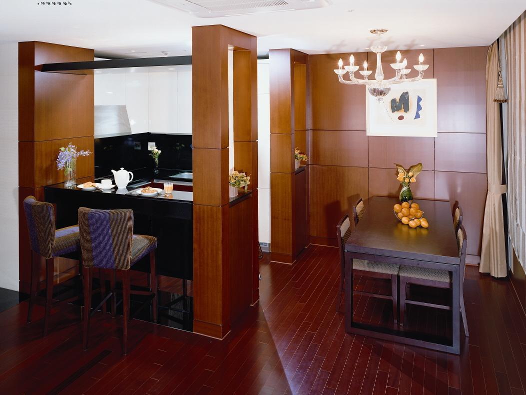 Somerset Palace Apartment *