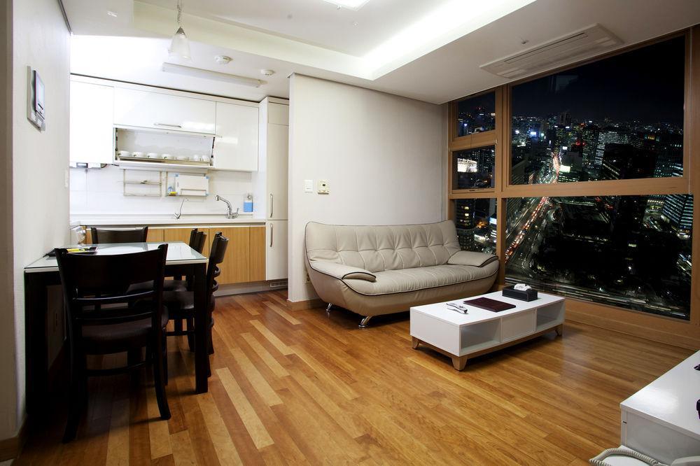 Brown Serviced Hotel
