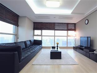 Brown Serviced 3*